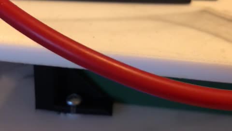 Self running with 32vdc RECHARGING RUNNING 0.0w 3KVdc output indefinitely forever