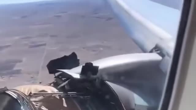 scream scream scream airplane crashed fire in airplane 😭😭😭