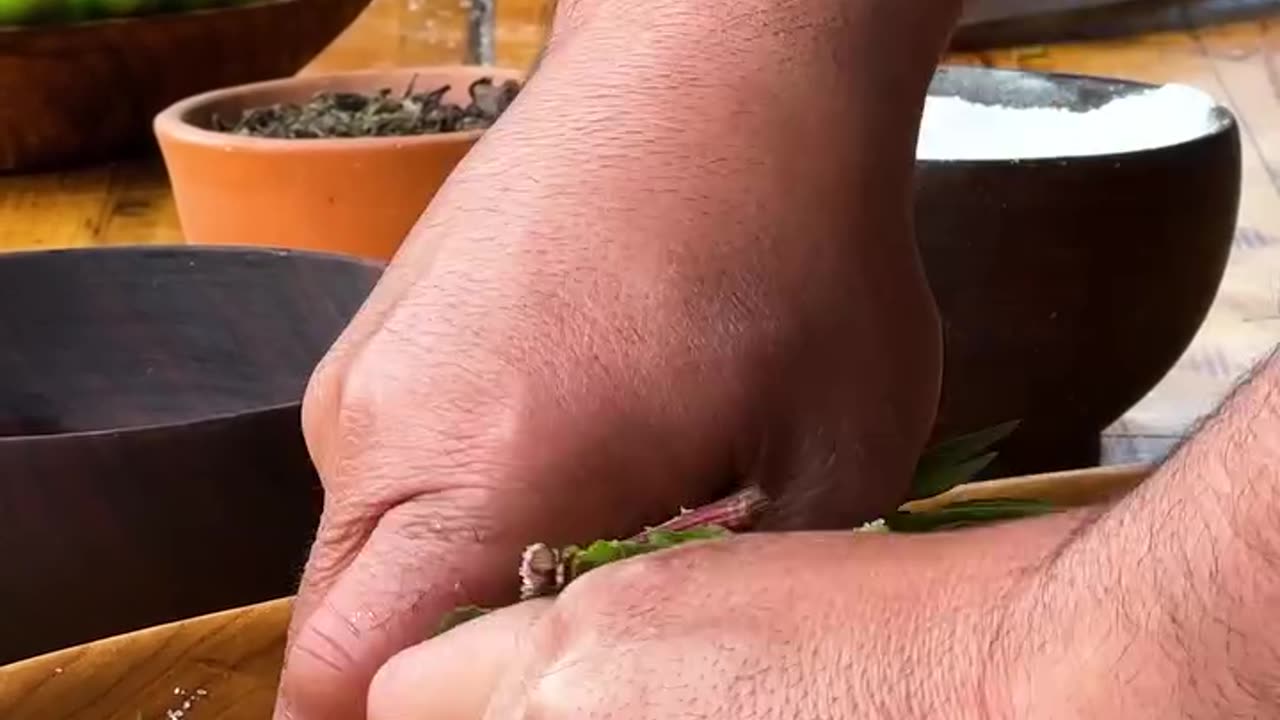 Cooking Huge Beef Hooves the Ancient Recipe