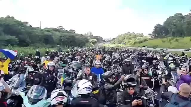 THE BIGGEST MOTORCYCLE IN THE WORLD WITH PRESIDENT BOLSONARO BRAZIL