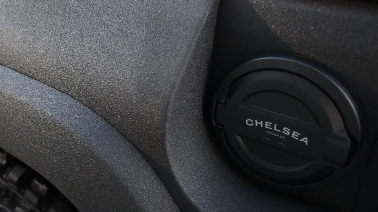 Jeep Wrangler JL Black Hawk