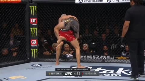 Charles Oliveira Submits Dustin Porier UFC