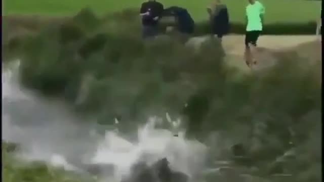 Funny Jumping Video Like Monkey Jumping