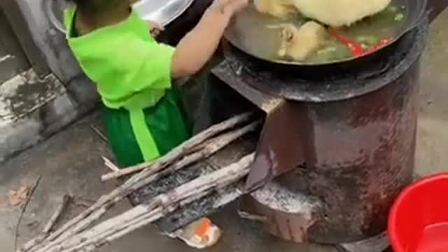 The best kid chief in the world
