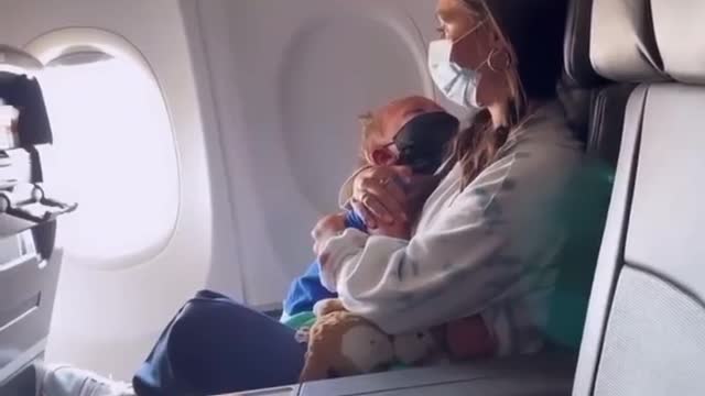 Asthmatic two year old refused to wear a mask on an American airways flight.