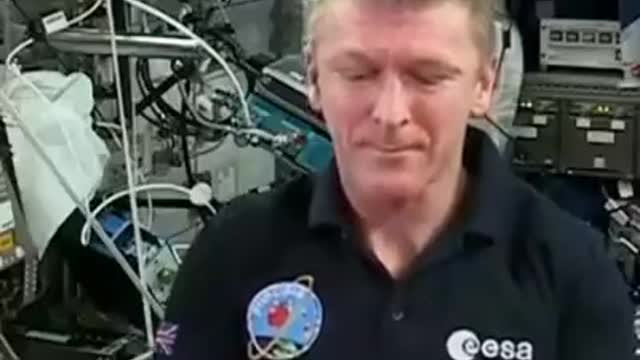 Gyroscope in zero gravity