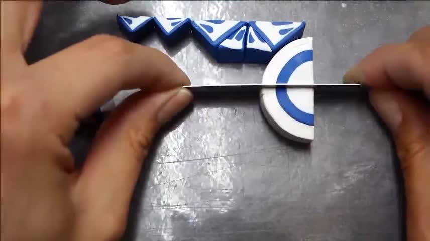 Cutting Of Round Soft Pottery