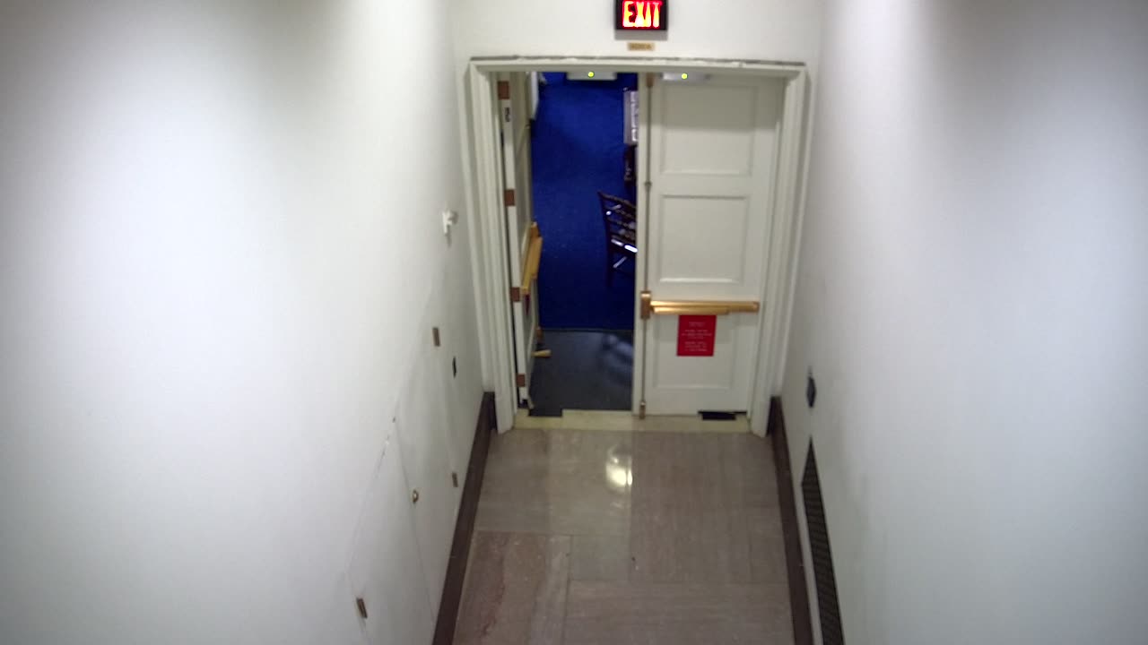 0751USCH02H202FireDoor_2021-01-06_14h40min01s793ms.mp4
