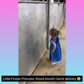 Little Frozen Princess: Knock knock! Carrot delivery 😂