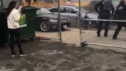 Hey 👋🏾 big sis. They really gon overly MAD in NY 🥴