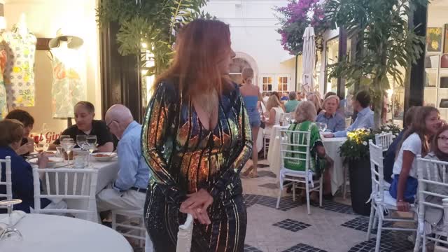 Alessandra Tamerin sings in Palm Beach