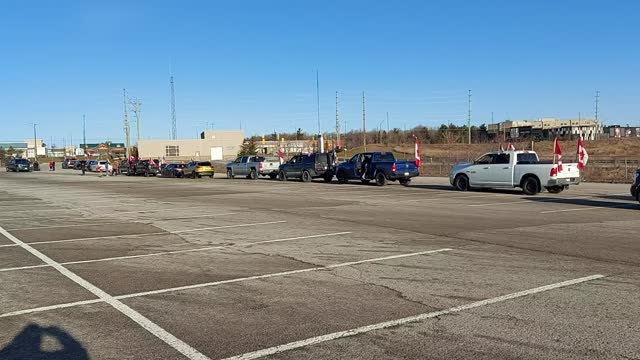 Freedom convoy from Barrie to North Bay, Ont freedom!!!!!!