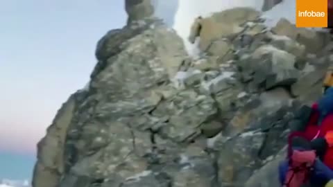 Video del Everest visitado por gran cantidad de personas