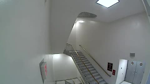 3148RHOB01Stair6_2021-01-06_07h20min01s853ms.mp4