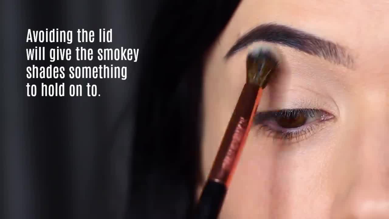 How To Do SMOKEY EYE MAKEUP For Beginners