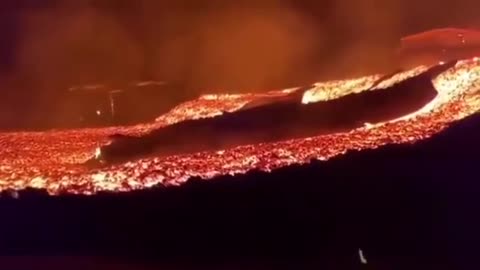Footage shows river of Lava in Spanish Canary Islands of La Palma