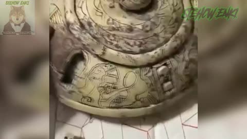Ancient alien artifacts found in Mexico.