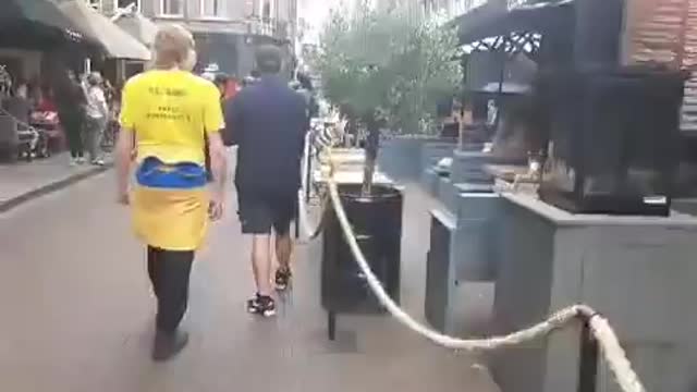 Demonstratie Den Haag 20 augustus - Politiegeweld