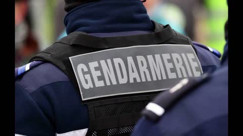 Echange avec un gendarme tendu mais constructif sur le port du masque à l'école.