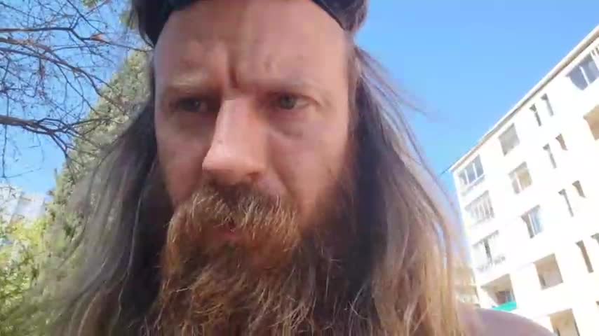 2022-08-09 (2) - à l'aube de l'humanité - Twitch Decheterie