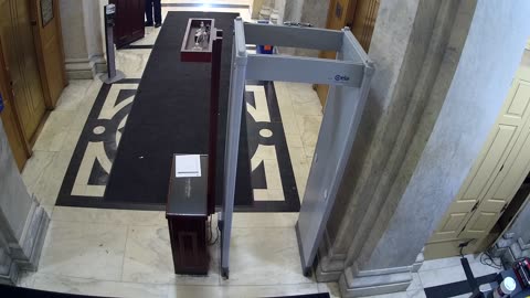 0163USCH01HouseCarriageDoor_2021-01-06_08h47min53s630ms.mp4