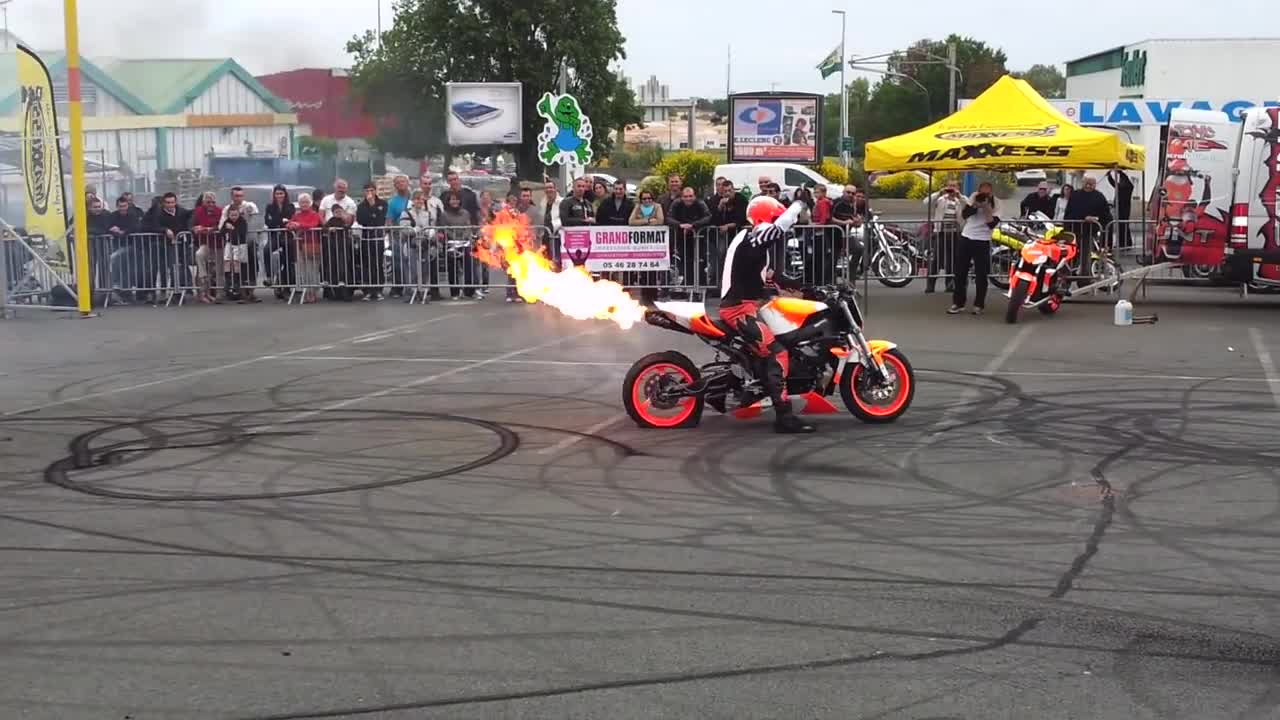 Stunt La Rochelle _Burn Out_