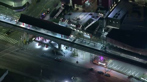 High Speed LA Police Chase Ends with a Bang In Downtown + Foot Bail...