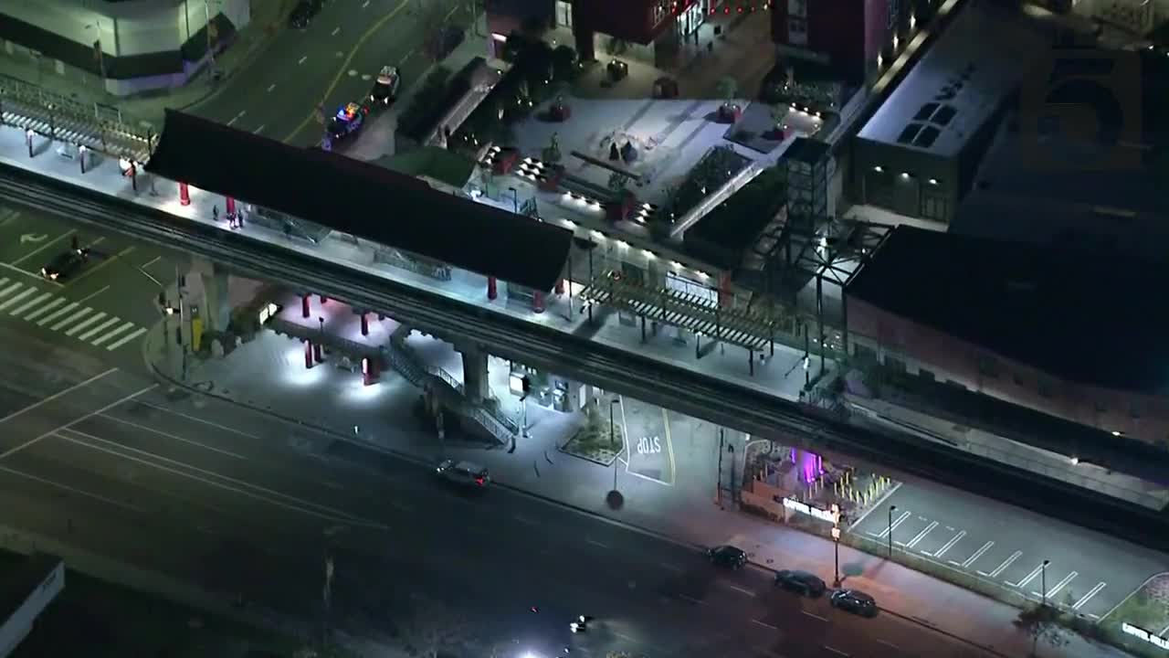 High Speed LA Police Chase Ends with a Bang In Downtown + Foot Bail...