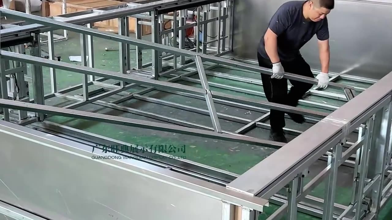 Large museum display case production Museum dshowcase customization