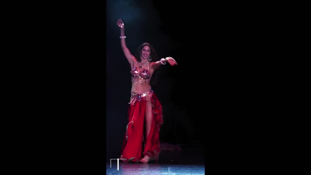 belly dancing time when audience use dirty word