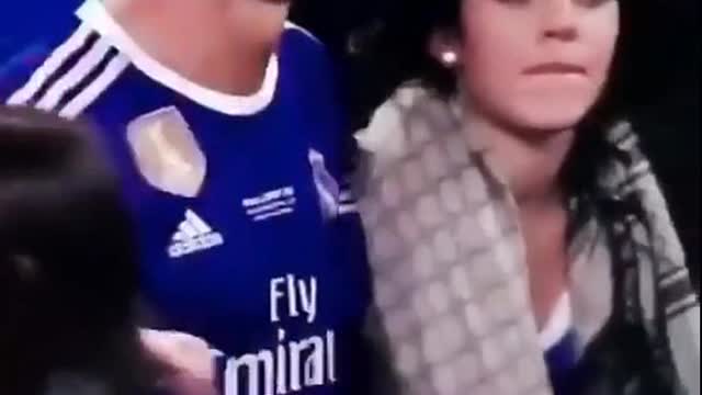 Cristiano ronaldo kissing georgina rodriguez