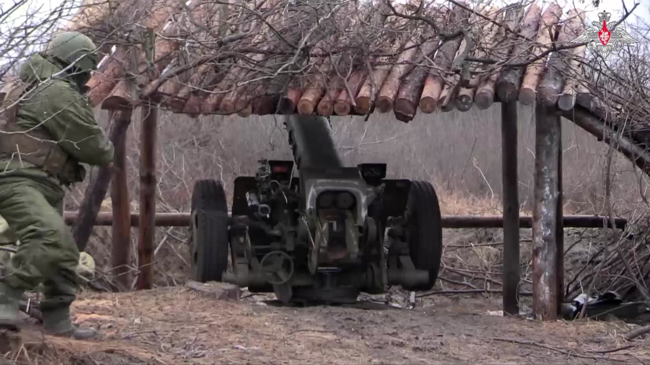 Russian Artillerymen surgically destroyed Ukrainian armoured vehicle