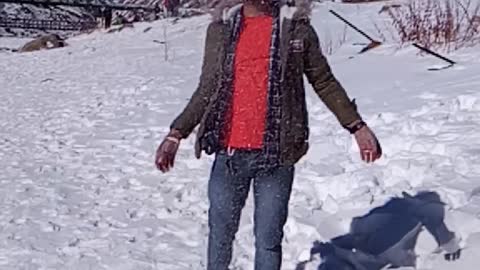Fun time at Rohtang Kullu Himachal