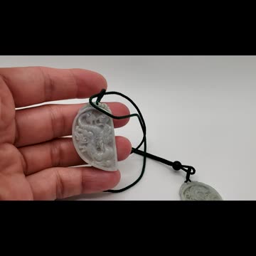 Heart-shaped Dragon and Phoenix Pendant #couplespendant #giftideas #jade #pendant #jewelry #reels