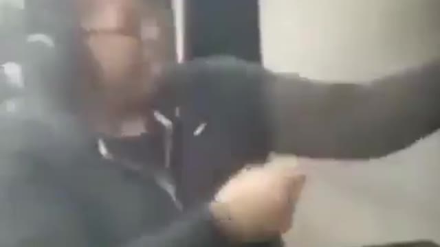 Losing a gun out your hand when you shoot 🤐🥴