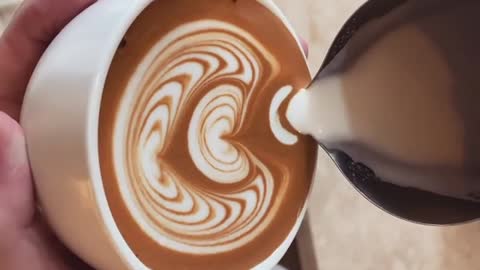 Coffee design with special milk