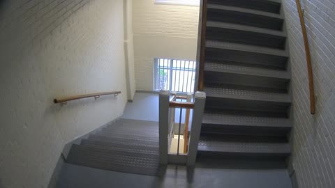 3883FHOB03Stair7_2021-01-06_07h45min17s923ms.mp4