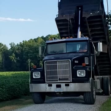 RESPECT!! 😱🤯Dump Truck SKILLS