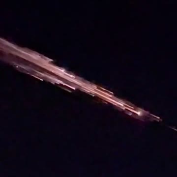 Incredible Sky Display - Meteors? Space Debris?