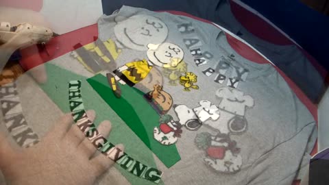 HOW TO MAKE YOUR OWN CHARLIE BROWN THANKSGIVING T-SHIRT