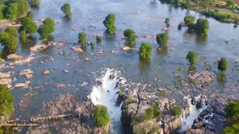 Hogenakkal water falls