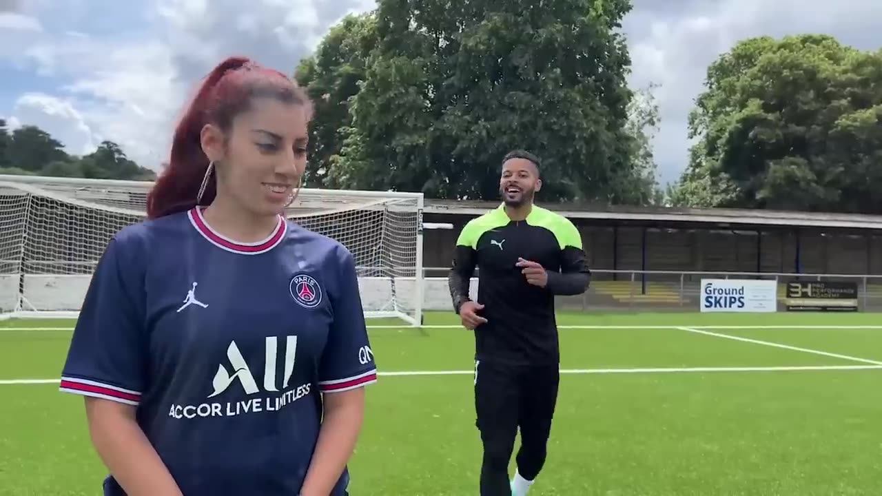 FOOTBALL CHALLENGES VS FEMALE MESSI ⚽️🔥