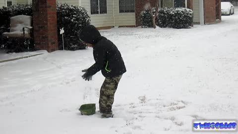 5 and 6 YEAR OLD Boys FiRST Time Seeing SNOW!