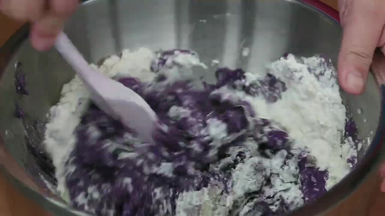 How to Make Ube Cheese Pandesal