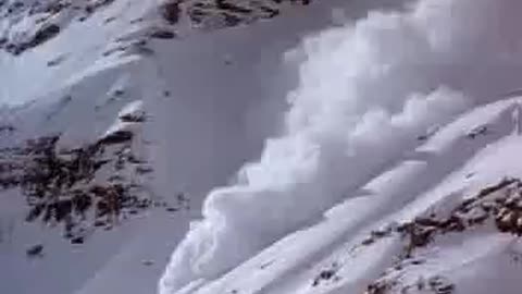 Avalanche footage