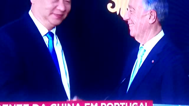 Pior que ajoelhar, é babar-se.