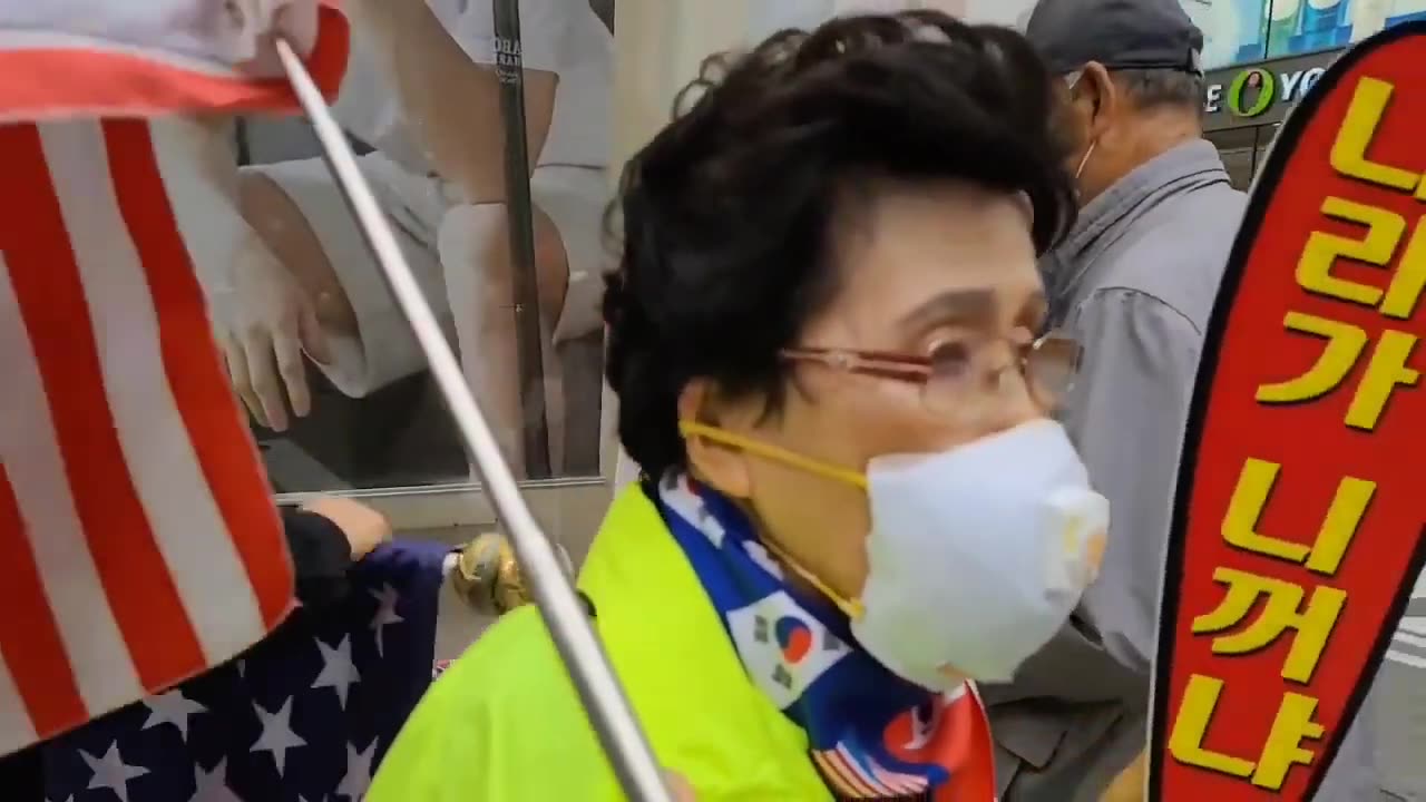 20210514_V3_S01(Fh4-SezFKuk)황사가 중국에서 오는데_ 항의도 못하고 뭐하는거야!