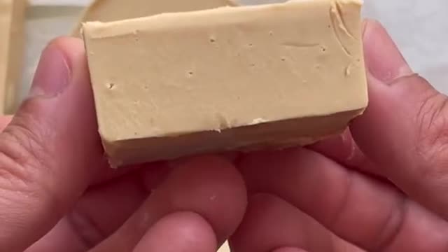 Keto Instant 2 ingredient fudge