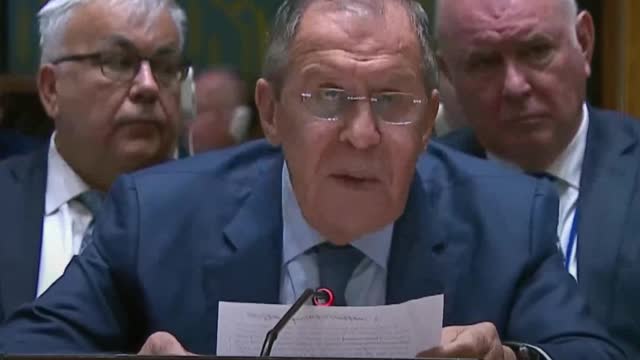 Lavrov:"L'Occidente tratta Zelensky secondo il principio di 'è figlio di puttana,ma è un nostro figlio di puttana'" avanza con discorsi contro l'interferenza degli USA e della NATO negli affari interni di altri Paesi.