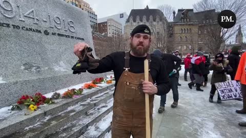 Military Veteran at War Memorial in Ottawa at Freedom Convoy.